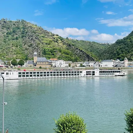 Rheinromantik Mit Blick Auf Burg Katz, Bis 4p Sankt Goar