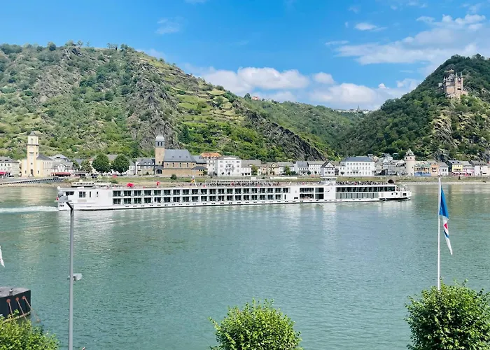 Rheinromantik Mit Blick Auf Burg Katz, Bis 4p Sankt Goar